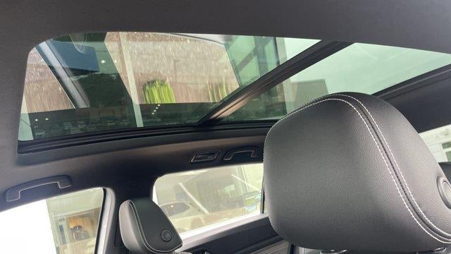 2022 Volkswagen Atlas Cross Sport SEL R-Line Black 4Motion