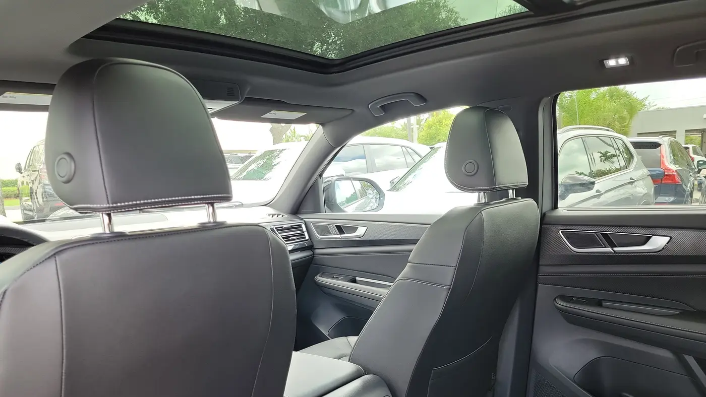 2026 Volkswagen Atlas Cross Sport SEL R-Line Black 4Motion