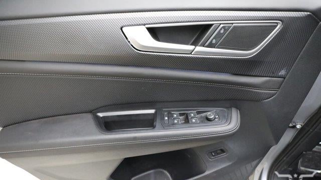 2026 Volkswagen Atlas Cross Sport SEL R-Line Black 4Motion