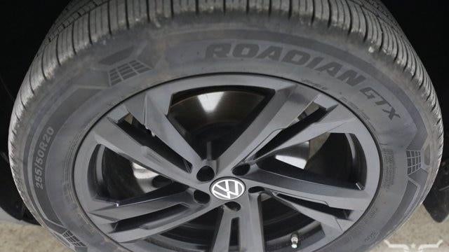 2026 Volkswagen Atlas Cross Sport SEL R-Line Black 4Motion