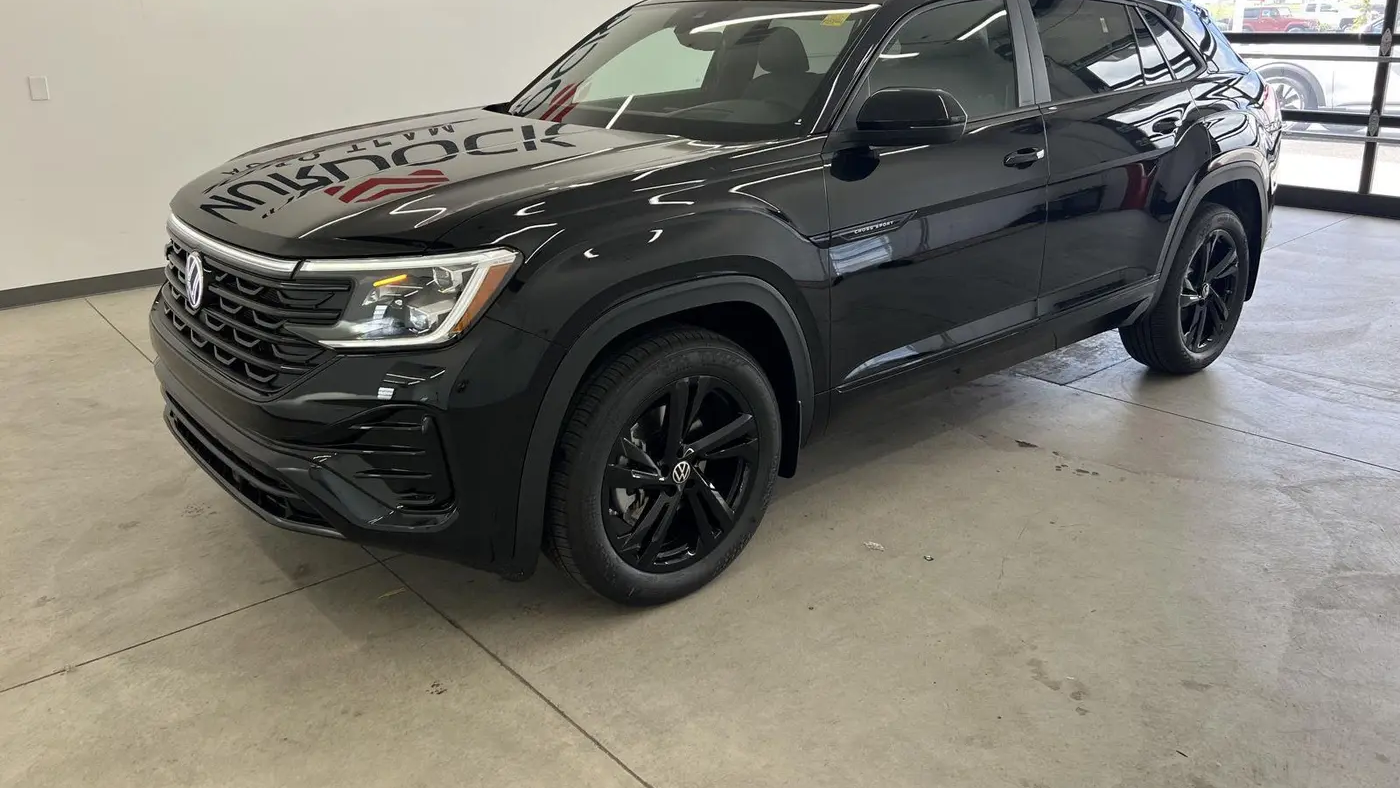 2026 Volkswagen Atlas Cross Sport SEL R-Line Black 4Motion