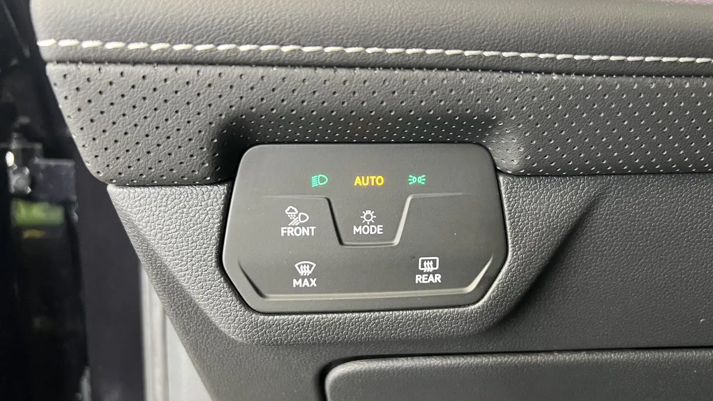 2026 Volkswagen Atlas Cross Sport SEL R-Line Black 4Motion