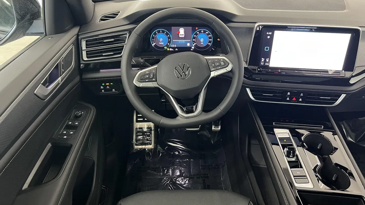 2026 Volkswagen Atlas Cross Sport SEL R-Line Black 4Motion