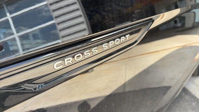 2025 Volkswagen Atlas Cross Sport SEL R-Line Black 4Motion