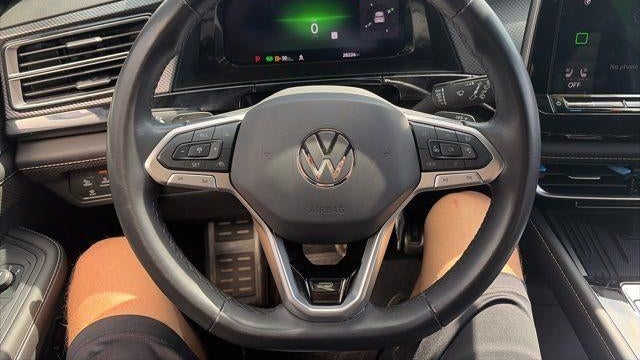 2025 Volkswagen Atlas Cross Sport SEL R-Line Black 4Motion