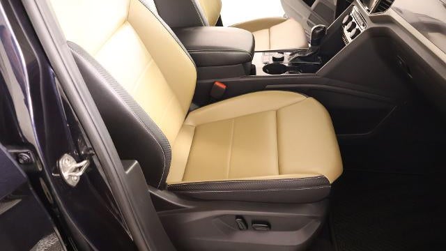 2022 Volkswagen Atlas Cross Sport V6 SEL R-Line Black 4Motion