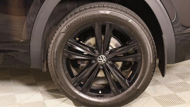 2022 Volkswagen Atlas Cross Sport V6 SEL R-Line Black 4Motion