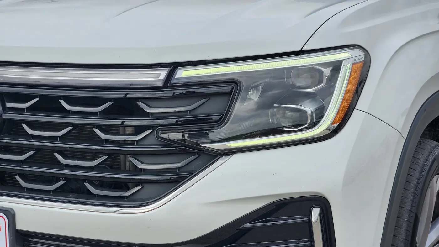 2024 Volkswagen Atlas Cross Sport SEL R-Line 4Motion