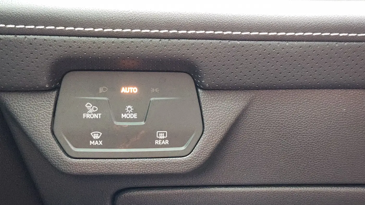 2024 Volkswagen Atlas Cross Sport SEL R-Line 4Motion