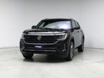2024 Atlas Cross Sport Thumbnail 4