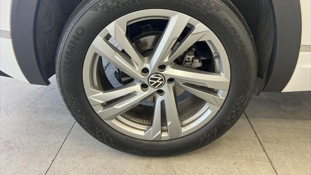 2024 Volkswagen Atlas Cross Sport SEL R-Line 4Motion