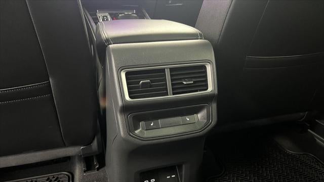 2024 Volkswagen Atlas Cross Sport SEL R-Line 4Motion