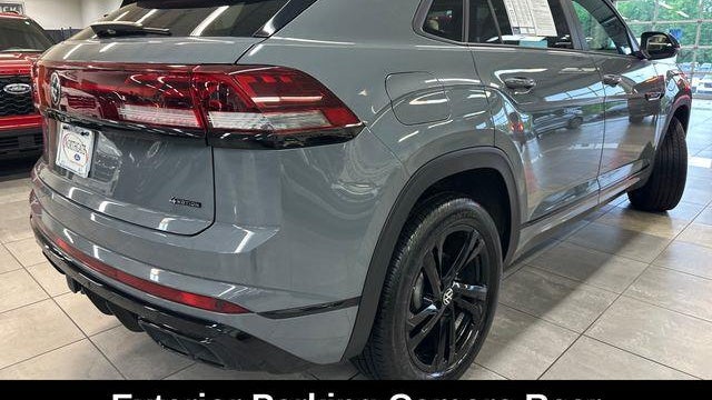 2025 Volkswagen Atlas Cross Sport SEL R-Line Black 4Motion