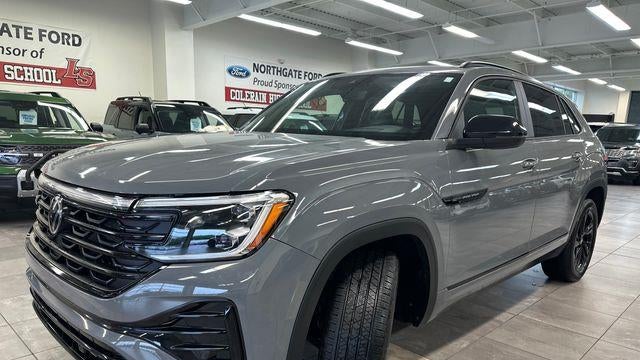 2025 Volkswagen Atlas Cross Sport SEL R-Line Black 4Motion
