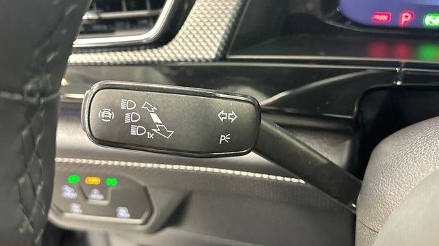 2025 Volkswagen Atlas Cross Sport SEL R-Line Black 4Motion