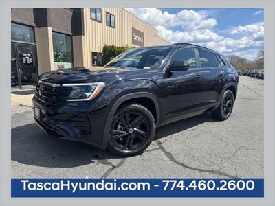 Photo of a 2025 Volkswagen Atlas Cross Sport AWD SEL R-LINE Black 4motion 4DR SUV for sale