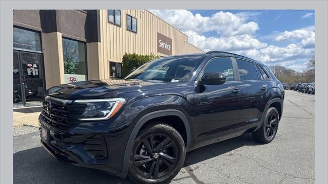 Preowned 2025 Volkswagen Atlas Cross Sport SEL R-Line Black 4Motion for Sale