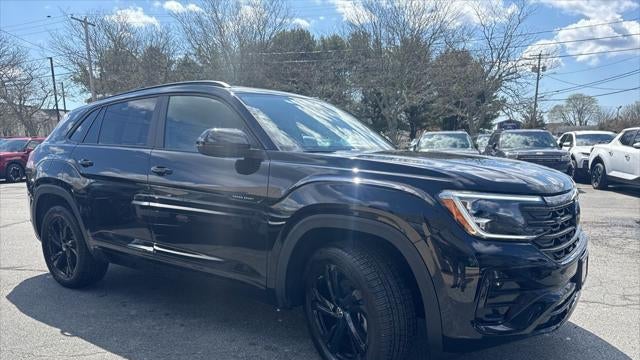 2025 Volkswagen Atlas Cross Sport SEL R-Line Black 4Motion