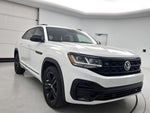 2022 Atlas Cross Sport Thumbnail 1
