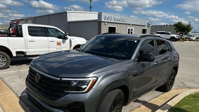 Preowned 2025 Volkswagen Atlas Cross Sport SEL R-Line Black 4Motion for Sale