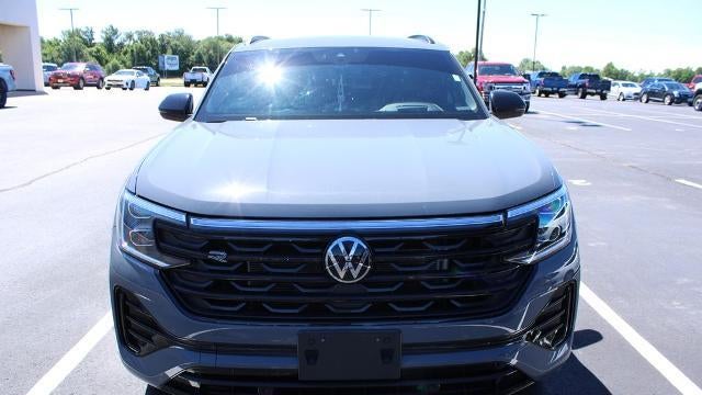 2025 Volkswagen Atlas Cross Sport SEL R-Line Black 4Motion