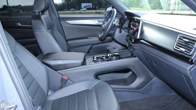 2025 Volkswagen Atlas Cross Sport SEL R-Line Black 4Motion