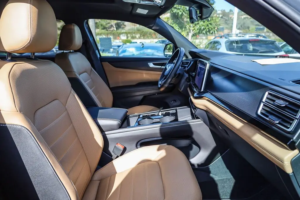 2025 Volkswagen Atlas - $39,998