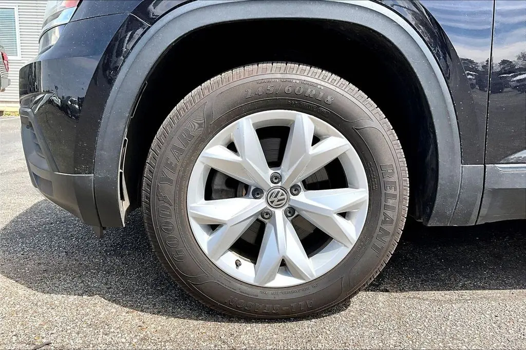 2018 Volkswagen Atlas - $14,241