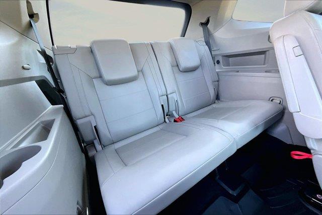 2022 Volkswagen Atlas - $29,998