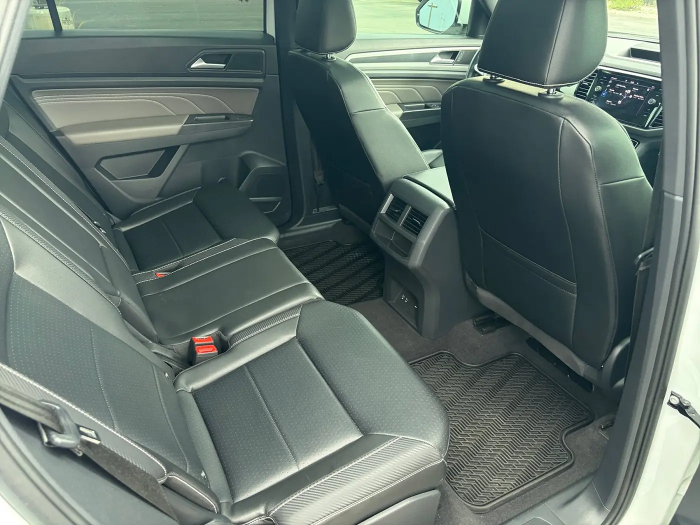 2022 Volkswagen Atlas - $20,000