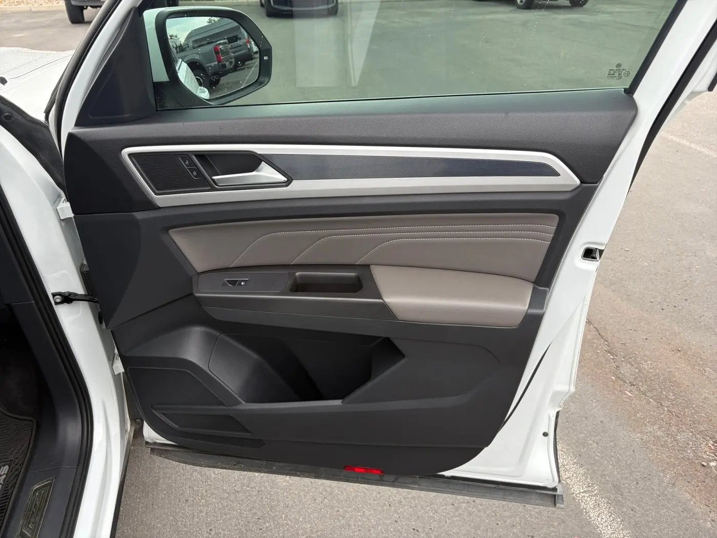 2022 Volkswagen Atlas - $20,000