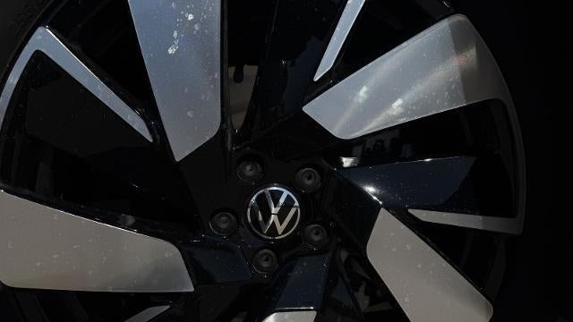 2025 Volkswagen Atlas Cross Sport SEL 4Motion