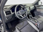 2023 Atlas Cross Sport Thumbnail 9