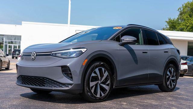 Preowned 2024 Volkswagen ID 4  Standard for Sale