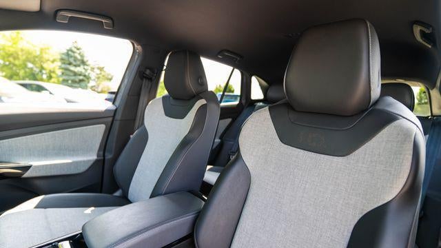 2024 Volkswagen ID 4  Standard