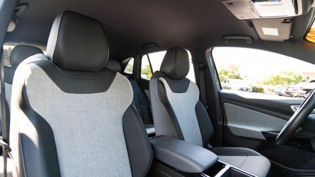 2024 Volkswagen ID 4  Standard