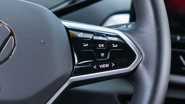 2024 Volkswagen ID 4  Standard