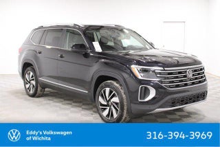 2026 Volkswagen Atlas with Deep Black Pearl Exterior