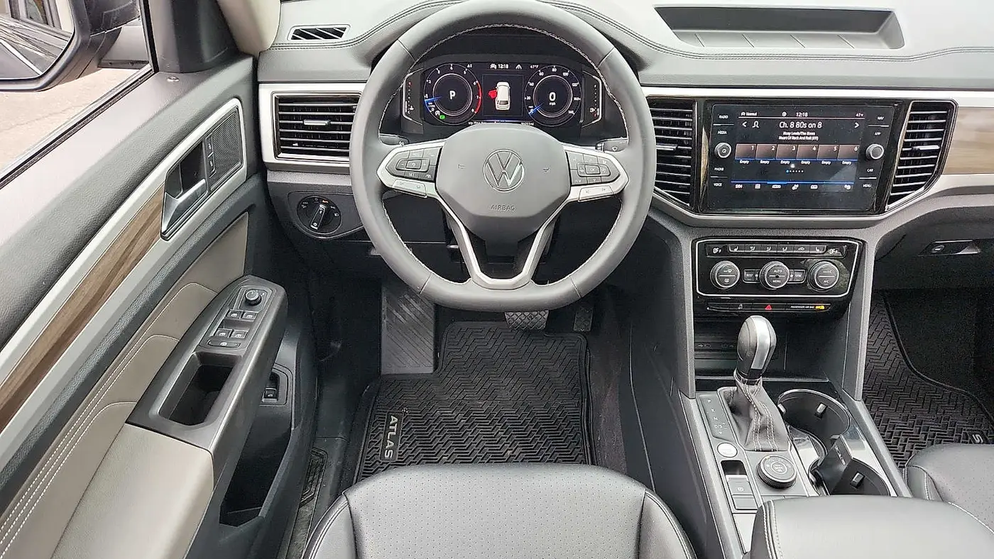 2023 Volkswagen Atlas SEL 4Motion