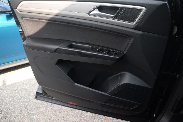 2018 Volkswagen Atlas - $12,100