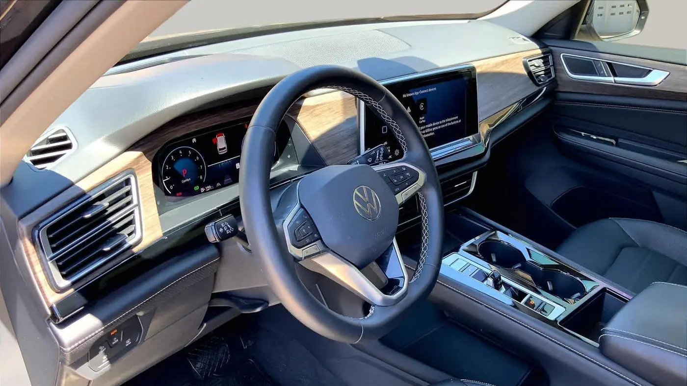 2024 Volkswagen Atlas SEL 4Motion