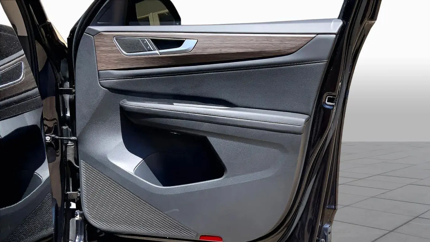2024 Volkswagen Atlas SEL 4Motion
