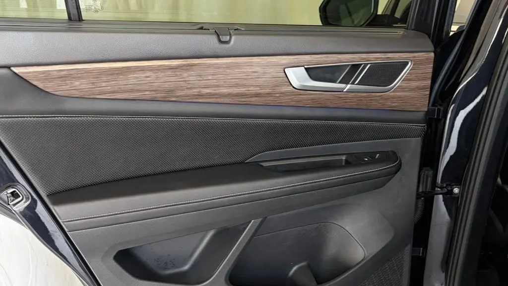 2024 Volkswagen Atlas SEL 4Motion