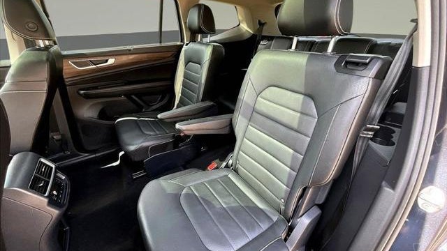 2025 Volkswagen Atlas SEL 4Motion