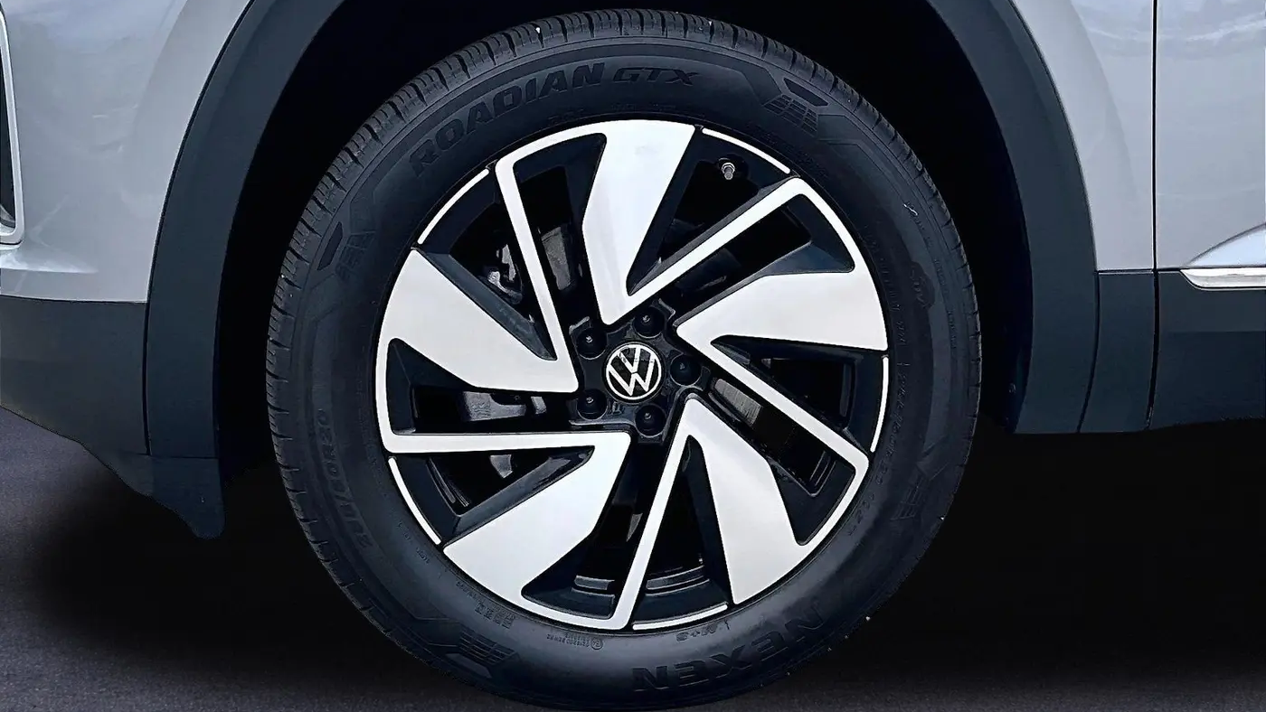 2025 Volkswagen Atlas SEL 4Motion