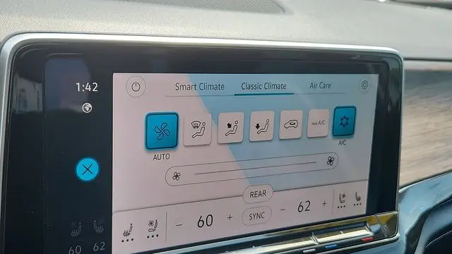 2025 Volkswagen Atlas SEL 4Motion