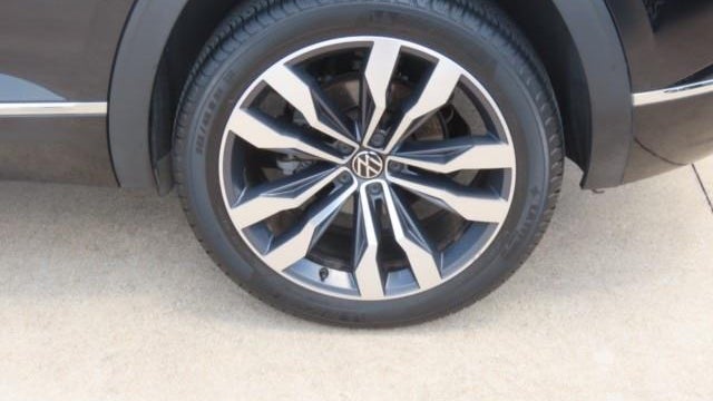 2021 Volkswagen Atlas Cross Sport V6 SEL R-Line