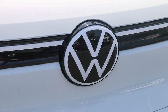 2023 Volkswagen Id.4 - $20,900