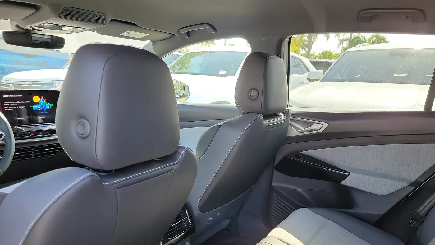 2023 Volkswagen ID 4  Pro