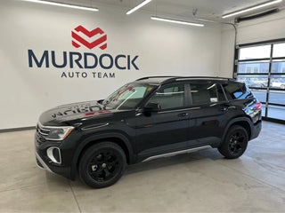 2026 Volkswagen Atlas with Deep Black Pearl Exterior